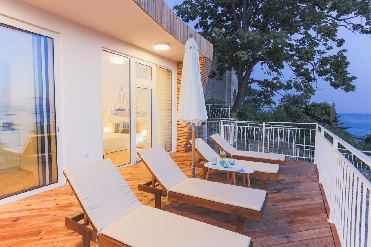 Talisman Villa Каварна Екстериор снимка